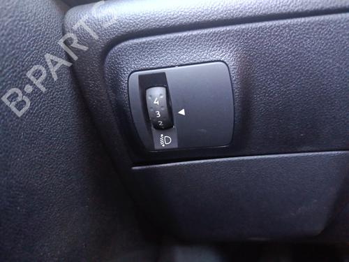 Used Headlight switch Headlight switch 39077822 39077822