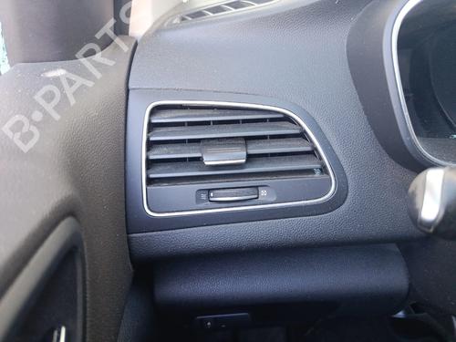 air-vent-renault-megane-iv-grandtour-k9amn_-2016-39077832 main image
