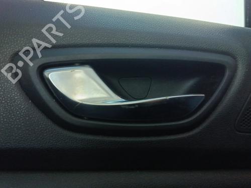 rear-left-interior-door-handle-renault-megane-iv-grandtour-k9amn_-2016-39077848 main image