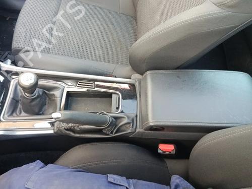 armrest-center-console-peugeot-508-sw-i-8e_-2010-2011-2012-2013-2014-2015-2016-2017-2018-39174582 main image