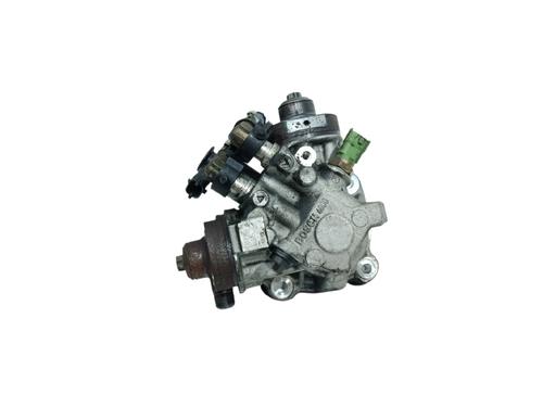 Used Injection pump Injection pump VOLVO V40 Hatchback (525) D3 (150 hp) 39685705 39685705
