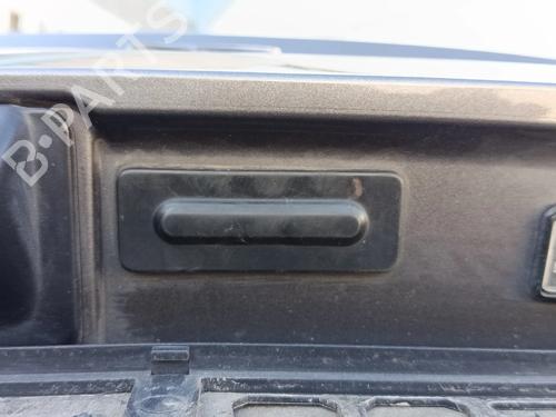 Used Switch Switch PEUGEOT 308 SW III (FC_, FJ_, FR_, F4_, FN_) PureTech 130 (FRHNSL, FRHNST) (131 hp) 39723297 39723297
