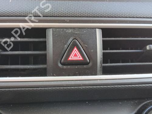 Used Warning switch Warning switch HYUNDAI KONA (OS, OSE, OSI) 1.0 T-GDi (120 hp) 39884135 39884135