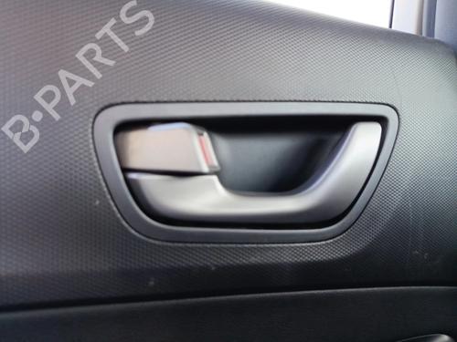 Puxador interior trás esquerdo Puxador interior trás esquerdo HYUNDAI KONA (OS, OSE, OSI) 1.0 T-GDi (120 hp) 39890883 39890883