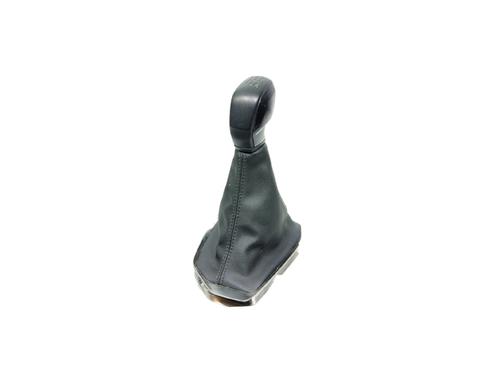 Used Shift knob Shift knob PEUGEOT 208 II (UB_, UP_, UW_, UJ_) 1.2 PureTech 75 (75 hp) 38321369 38321369