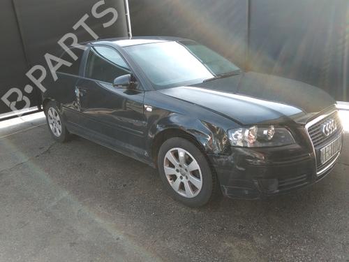 Venstre foran invendig håndtak AUDI A3 (8P1) 1.9 TDI | BP4816424I13 