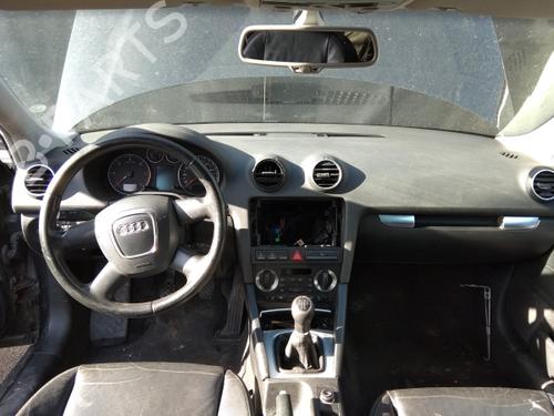 Venstre foran invendig håndtak AUDI A3 (8P1) 1.9 TDI | BP4816424I13 
