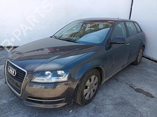 Venstre bak invendig håndtak AUDI A3 (8P1) 1.6 TDI | BP18075069I15 
