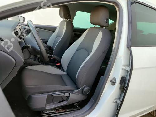 Venstre foran invendig håndtak SEAT LEON (5F1) 1.6 TDI | BP21687208I13 