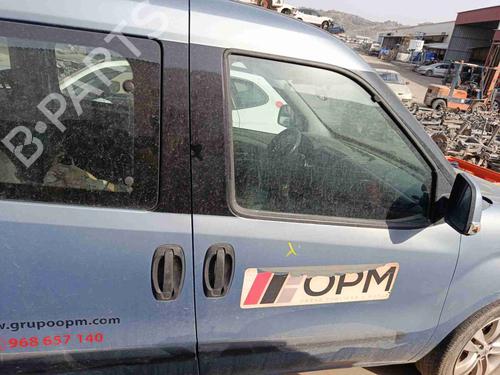 Used Right front door Right front door OPEL COMBO Tour (X12) 1.6 CDTI (C26, D26, E26, C05) (105 hp) 40098326 40098326