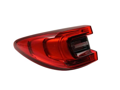 left-taillight-renault-kadjar-ha_-hl_-2015-32508036 main image