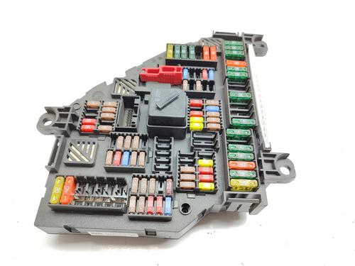 Used Fuse box BMW 5 Gran Turismo (F07) 530 d (245 hp) 16510035