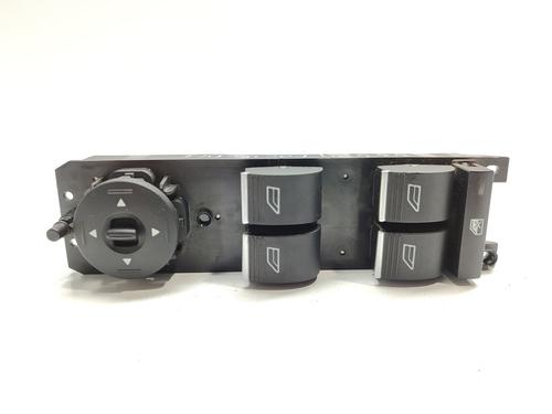 Used Left front window switch FORD FOCUS III 1.5 TDCi (120 hp) 17546004