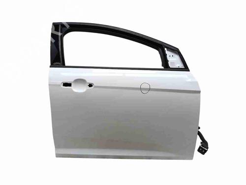 right-front-door-ford-focus-iii-2010-2011-2012-2013-2014-2015-2016-2017-2018-2019-2020-33941030 main image