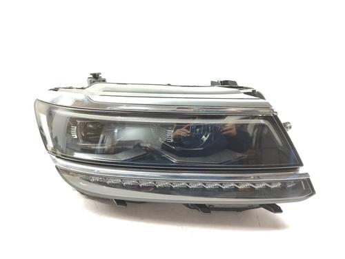 Right headlight VW TIGUAN (AD1, AX1) | BP24333295C29