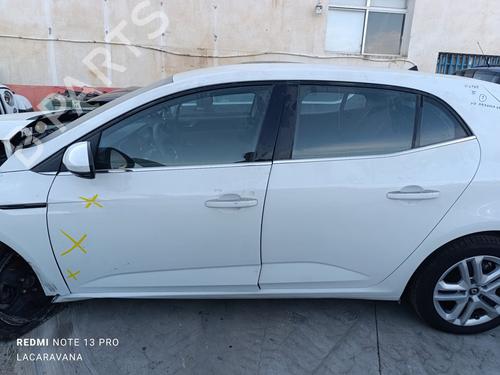Left mirror RENAULT MEGANE IV Hatchback (B9A/M/N_) 1.5 dCi 110 (B9A3) | BP29073819C26 