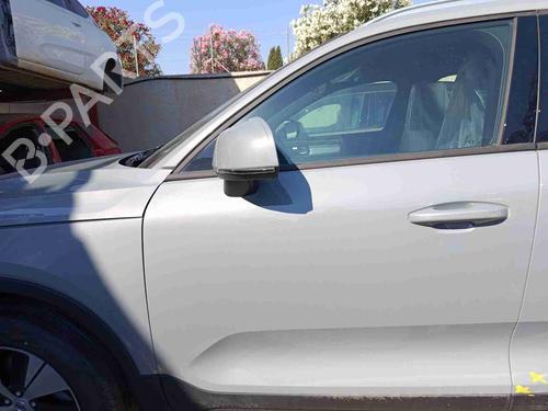 Used Left front door Left front door 37024353 37024353