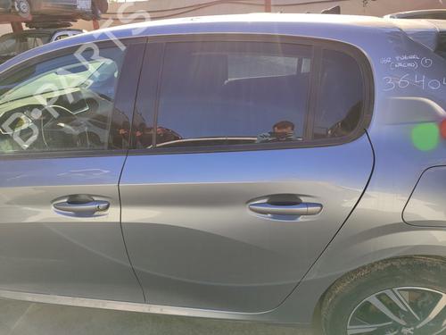 Used Left rear door PEUGEOT 208 II (UB_, UP_, UW_, UJ_) [2019-2025]  23529853