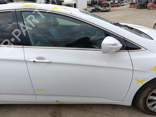 Used Right front door HYUNDAI i40 I (VF) 1.7 CRDI (141 hp) 30471779