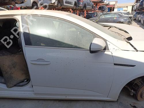Used Right front door RENAULT MEGANE IV Hatchback (B9A/M/N_) 1.5 dCi 110 (B9A3) (110 hp) 29076860