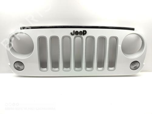 Used Grille JEEP WRANGLER III (JK) 2.8 CRD (200 hp) 20509232