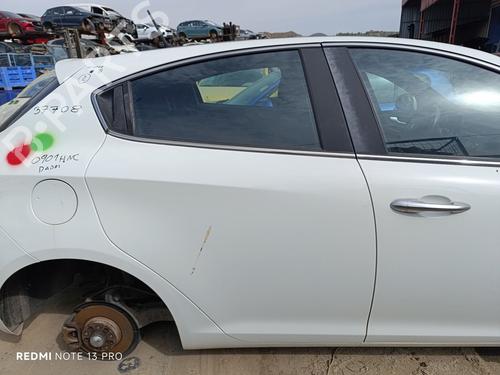 Used Right rear door ALFA ROMEO GIULIETTA (940_) 1.6 JTDM (940FXD1A) (105 hp) 26734313