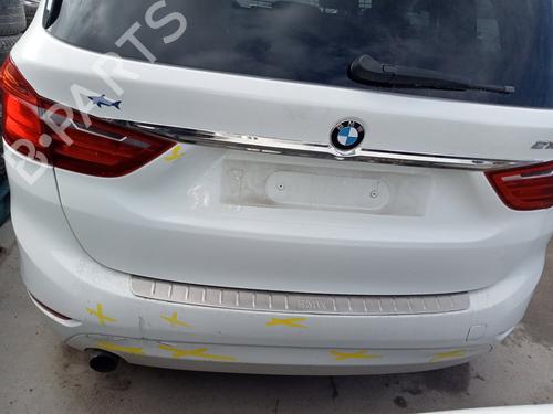Używane Zderzak tylny BMW 2 Gran Tourer (F46) 216 d (116 hp) 30773564