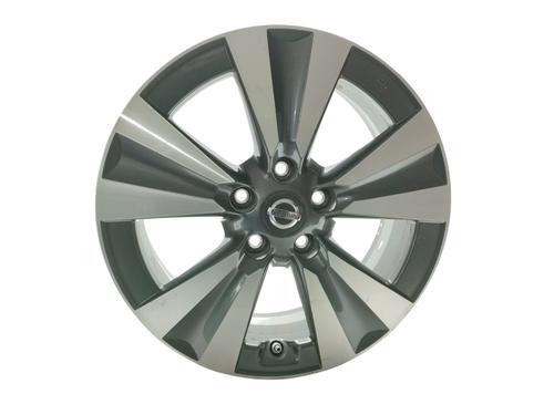 flk-nissan-pulsar-hatchback-c13-2014-31707021 main image