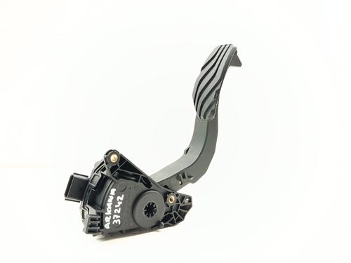 Used Pedal Pedal RENAULT ARKANA I (LCM_, LDN_) 1.6 E-TECH 145 (LDMU) (143 hp) 34040954 34040954