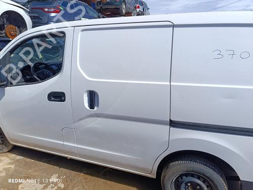 Used Left slide door NISSAN NV200 / EVALIA Bus 1.5 dCi 90 (M20, M20M) (90 hp) 24221190