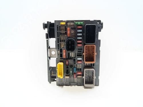 Used Fuse box Fuse box PEUGEOT 308 SW I (4E_, 4H_) [2007-2014] 34621873 34621873