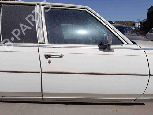 Used Right front door Right front door 39105636 39105636