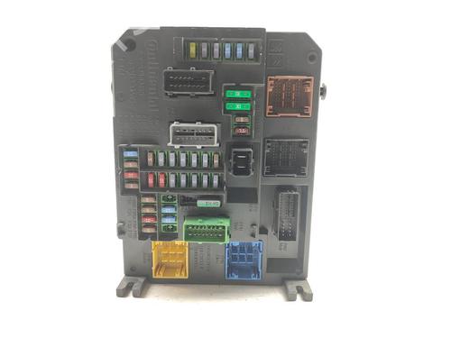 Used Fuse box CITROËN C4 Picasso II [2013-2025]  30498080