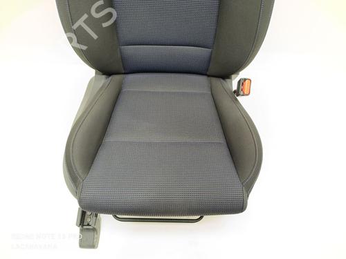 Right front seat HYUNDAI TUCSON (TL, TLE) 2.0 CRDi All-wheel Drive | BP19513330C16 
