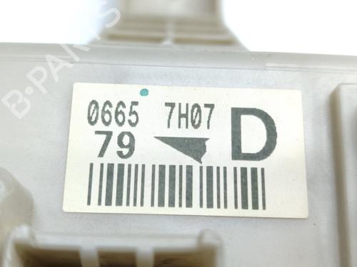 Fuse box TOYOTA LAND CRUISER PRADO (_J12_) 3.0 D-4D (KDJ120, KDJ125) | BP16507909E1 