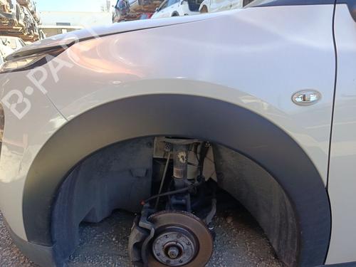 left-front-fenders-citroen-c4-cactus-2014-32680917 main image