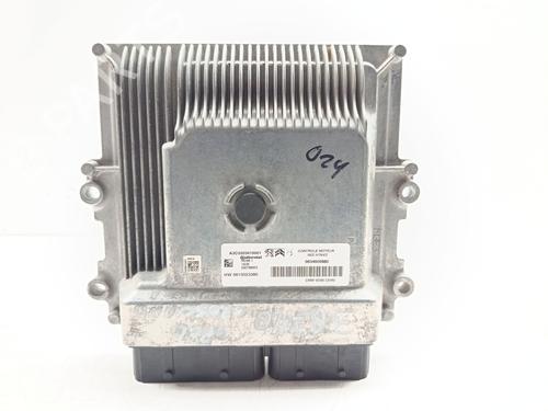 Used Engine control unit (ECU) OPEL CROSSLAND X / CROSSLAND (P17, P2QO) [2017-2026]  31443285