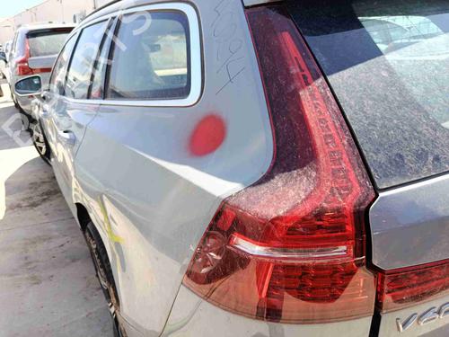 Farolim esquerdo Farolim esquerdo VOLVO V60 I Cross Country (157) [2010-2018] 36597660 36597660