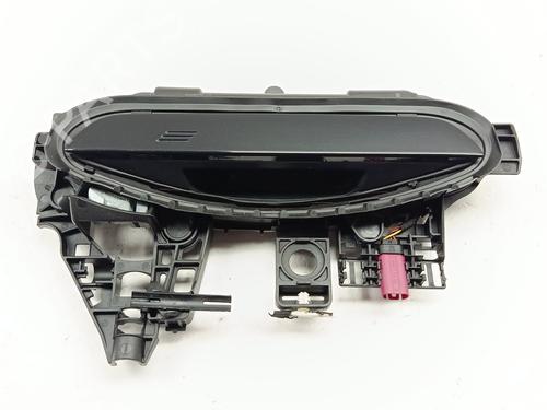Used Front right exterior door handle Front right exterior door handle BMW X1 (U11) sDrive 20 i (150 hp) 35812698 35812698