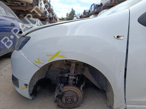 left-front-fenders-dacia-sandero-ii-2012-33689618 main image