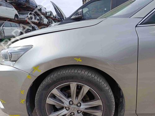 left-front-fenders-lexus-ct-zwa10_-2010-40293396 main image