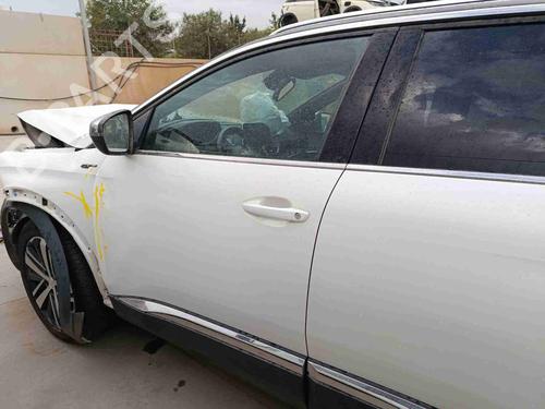 Used Left front door Left front door 39105614 39105614