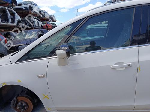 left-front-door-opel-zafira-tourer-c-p12-2011-35949352 main image