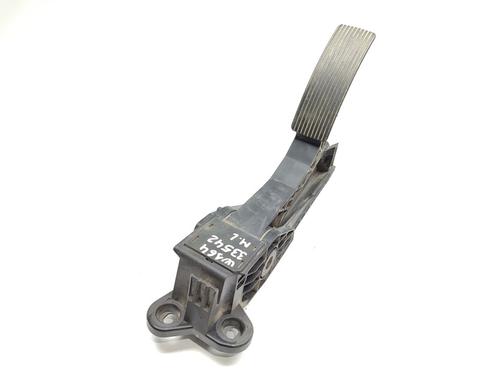 Pedal MERCEDES-BENZ M-CLASS (W164) ML 320 CDI 4-matic (164.122) (224 hp) 17459165