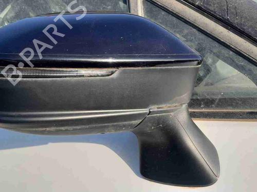 right-mirror-toyota-c-hr-_x1_-2016-38197796 main image