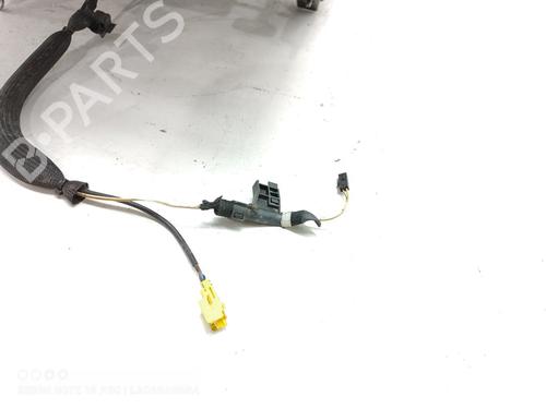 Right front seat VW TOURAN (1T1, 1T2) 2.0 TDI 16V | BP16514224C16 