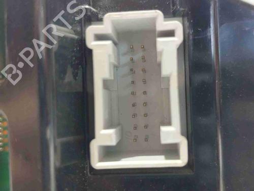 Used Instrument cluster Instrument cluster 38174702 38174702