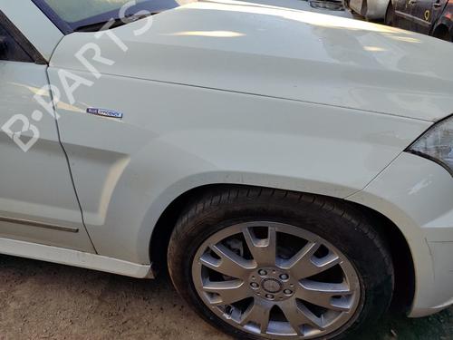 Used Right front fenders MERCEDES-BENZ GLK-CLASS (X204) [2008-2015]  23223671