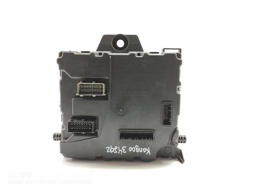 Used Fuse box RENAULT KANGOO / GRAND KANGOO II (KW0/1_) 1.5 dCi 70 (KW0V, KW0A) (68 hp) 21827590