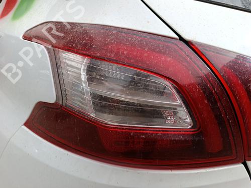 Used Left taillight Left taillight PEUGEOT 308 II (LB_, LP_, LW_, LH_, L3_) 1.6 BlueHDi 120 (120 hp) 32704984 32704984